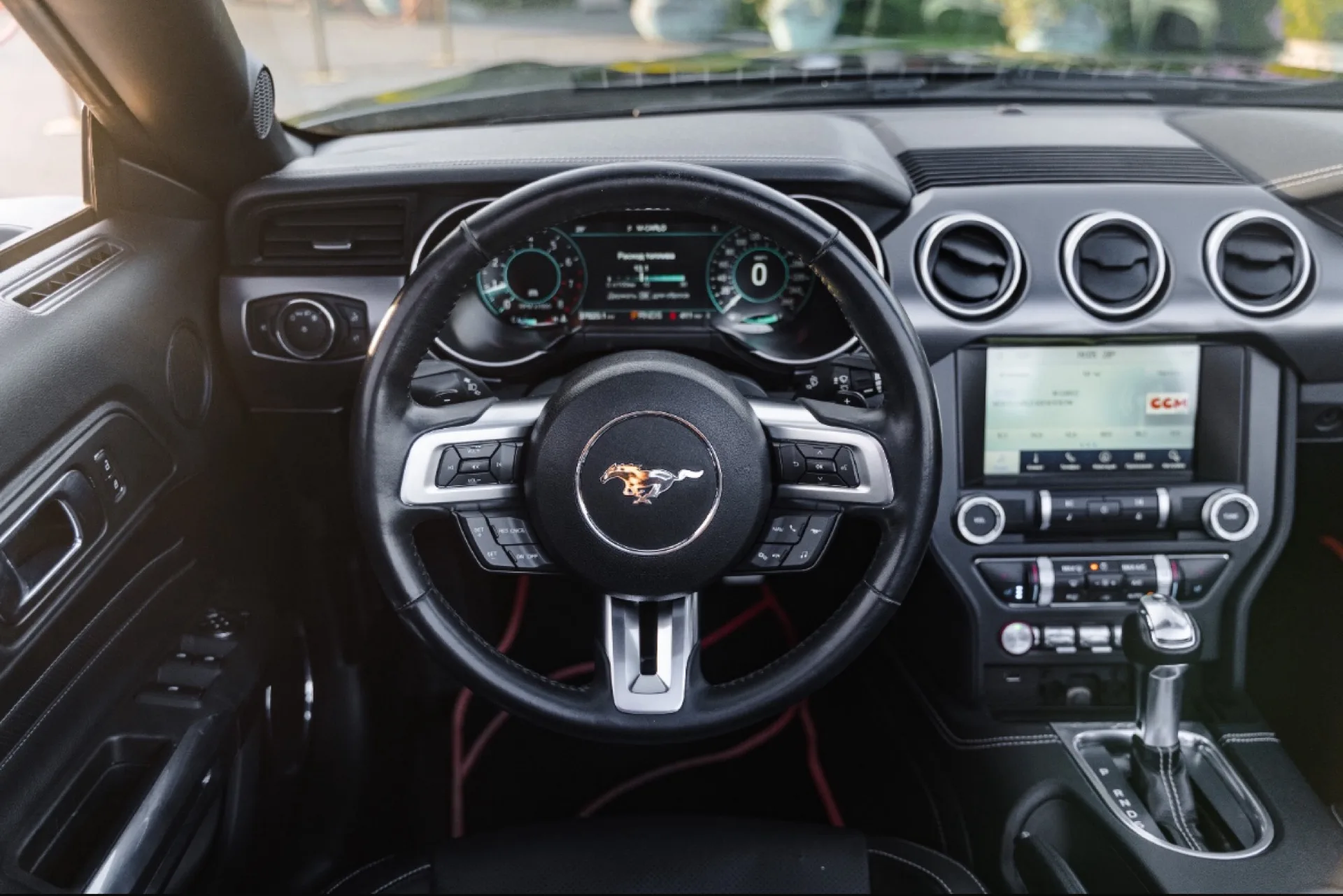 Ford Mustang серый 415